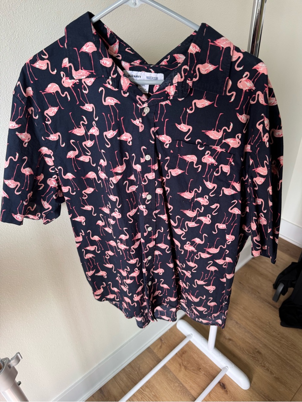 Old Navy men's casual short-sleeve button-down shirt pink flamingo size XXL